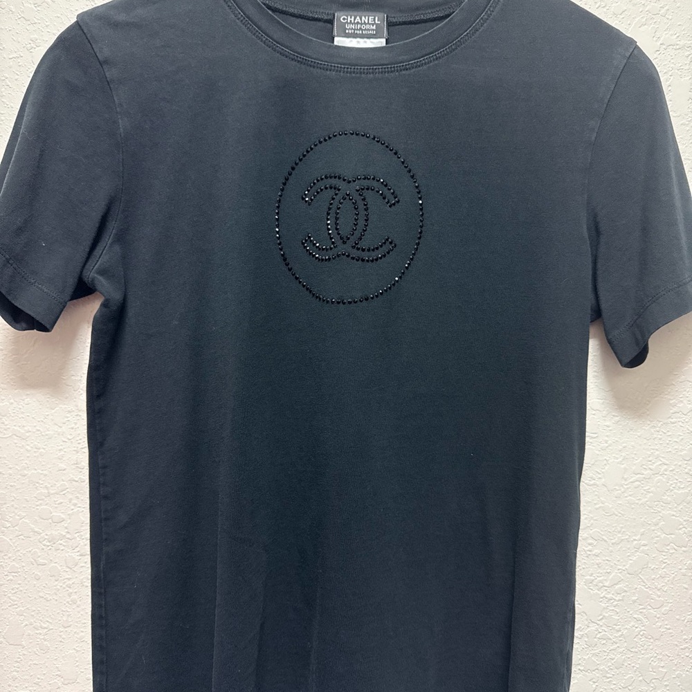 Chanel women’s tee uniform